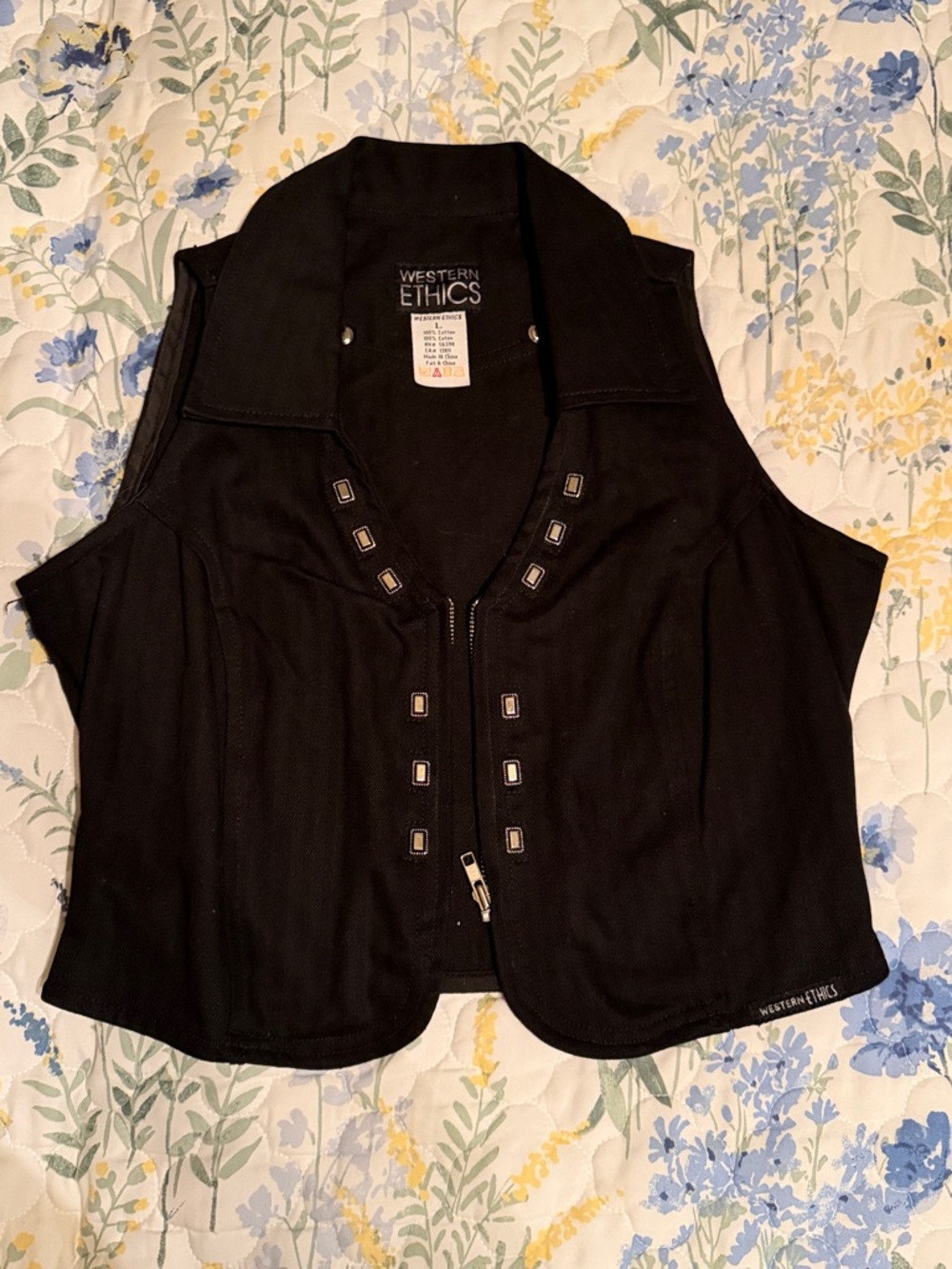 Western Ethics Black Sleeveless Zip Vest with Stud Accents. New without tags.